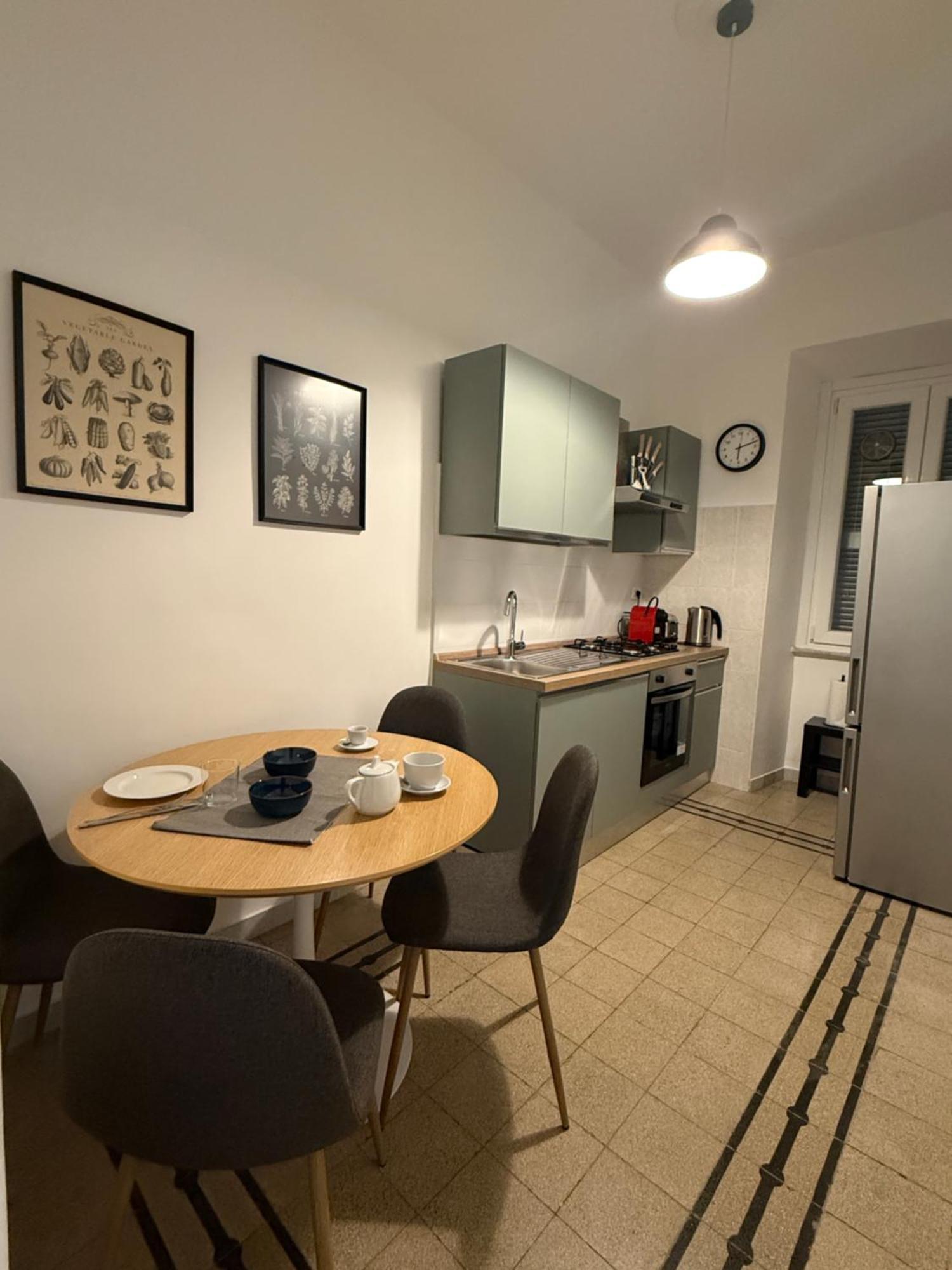 רומא Pietra Apartment,Colosseo מראה חיצוני תמונה